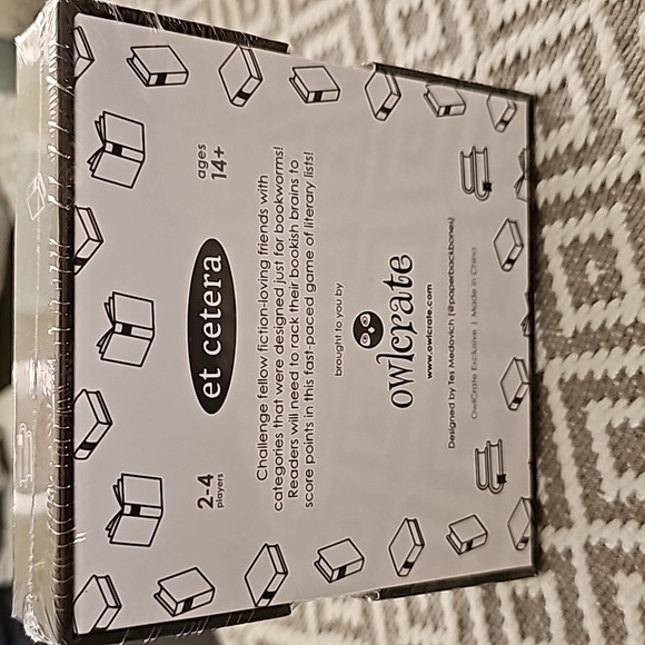 Et cetera by owlcrate sealed box card game - Picture 2 of 3